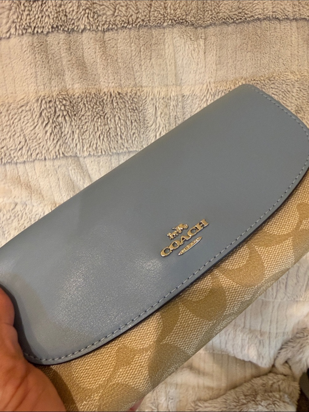 Coach Two-Tone Signature Continental Wallet - Picture 10 of 10